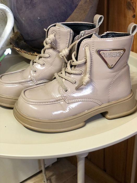 Весна,осінь,взуття ,дитяче,дівчинка,бежеві,лакові,28,демосезонні