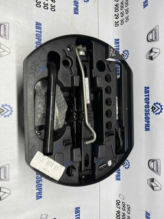 Домкрат Набір інструментів Renault Laguna 3 (2007-2015)