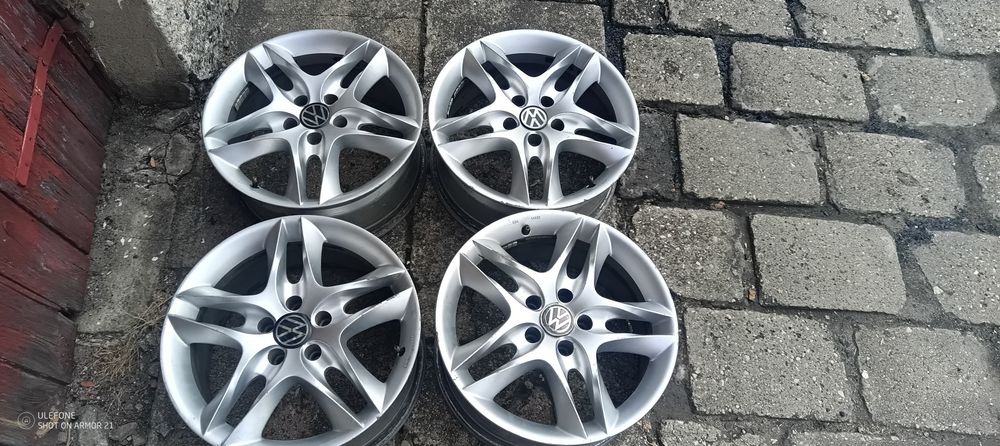 Felgi Passat B6 B7 Audi A6C6 17cali