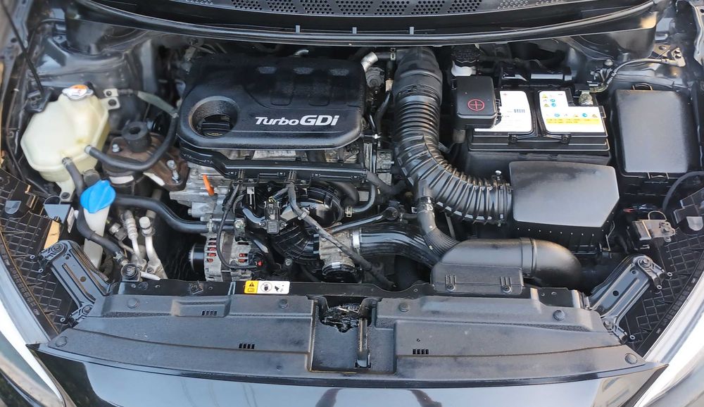 Kia Ceed GT LIne 1.0 T gasolina 2016 excelente estado. Só 93080 Km.