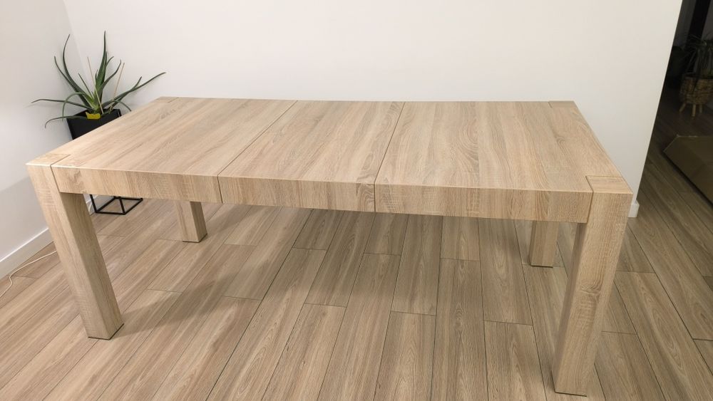 Sprzedam stół rozkładany oraz dwie szafki RTV i witrynę