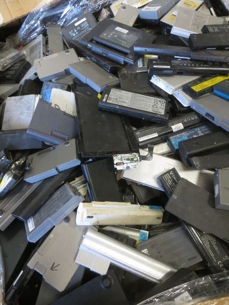 Baterias Portateis avariadas / Viciadas ( 18650 ) a 3,50€ o Kg