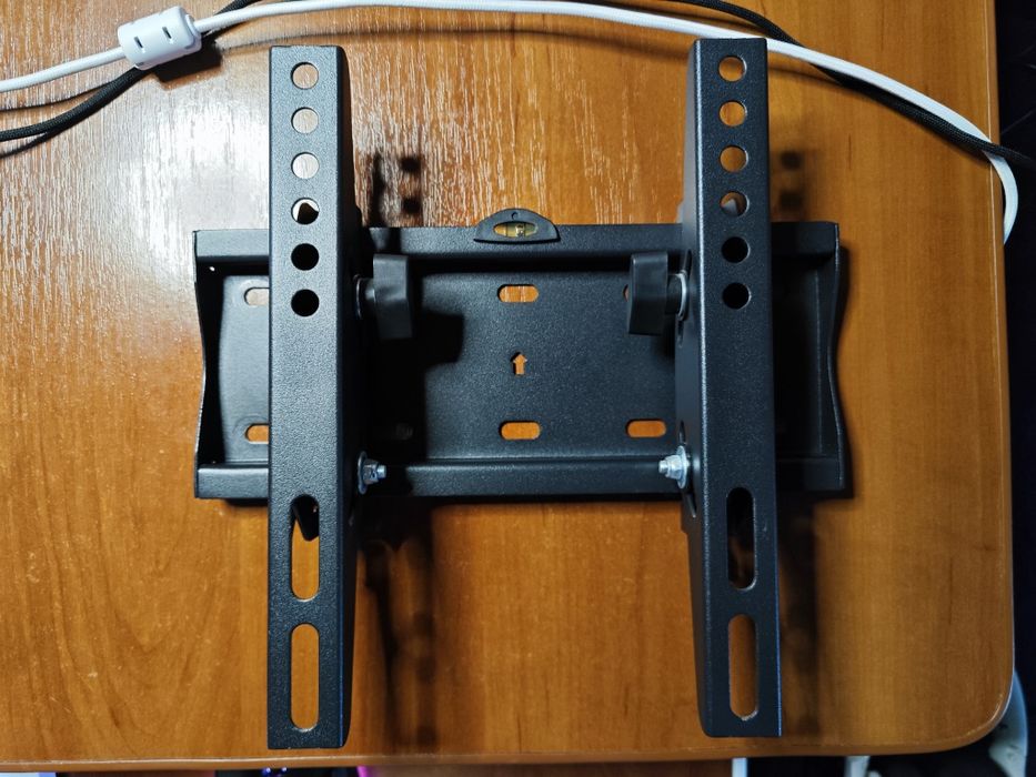 Кріплення VESA для телевізорів до 42"