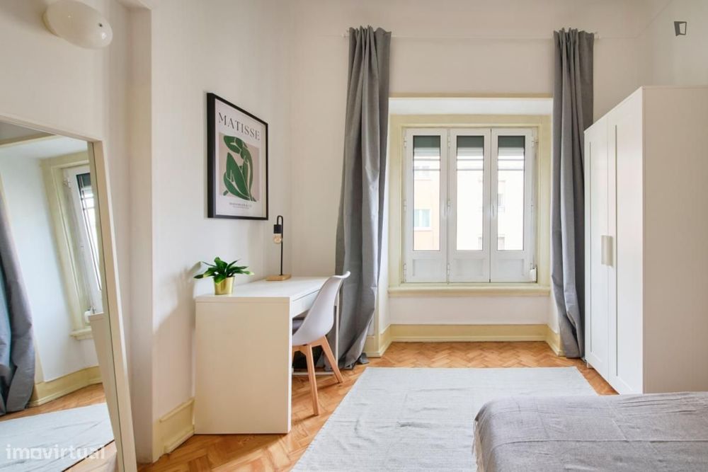 Quarto - localizado em Entrecampos Lisbon