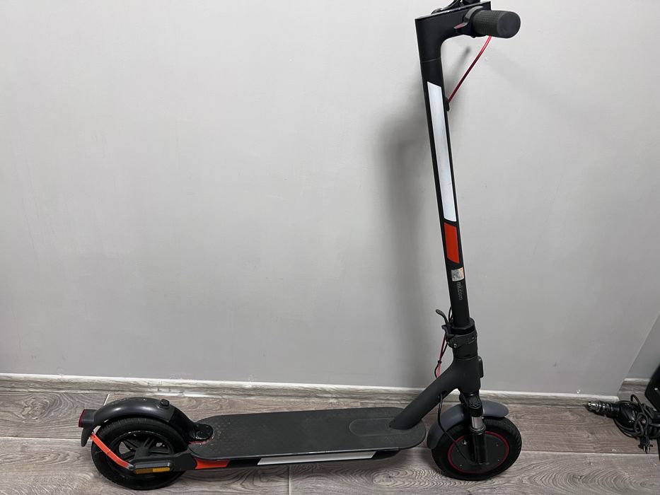 Xiaomi Mi Electric Scooter Pro 2 • Амортизація • Збільшені колеса