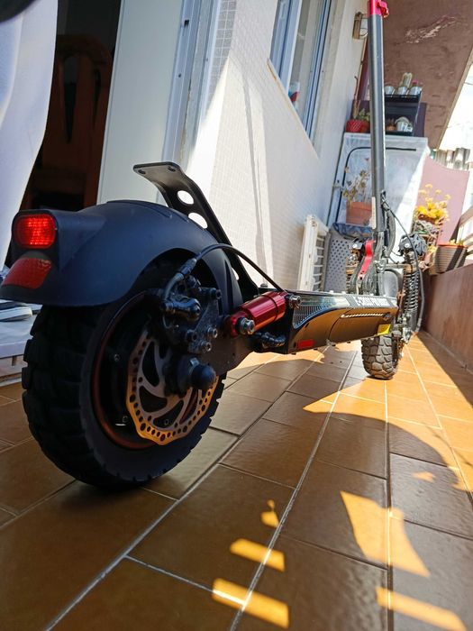 Trotineta elétrica UrbanGlide e-cross pro boost