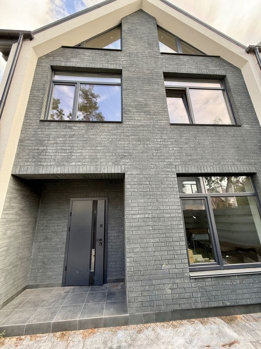 Буча,Отаманша, Дуплекс 130м2+40м2, 2.5 сотки.з Наповненням! без%