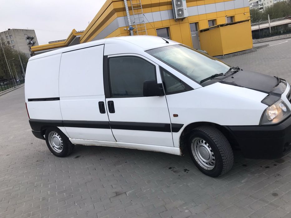 Продам машину на ходу