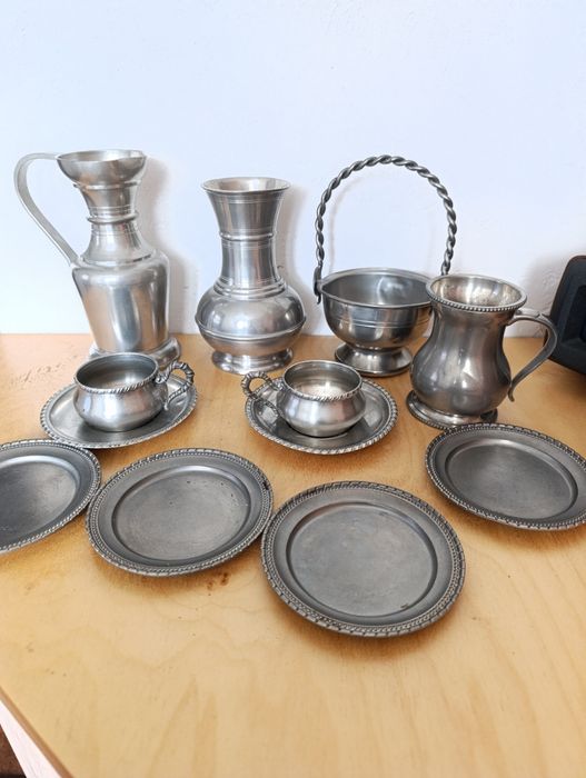 Форми для випічки глечики Продам вінтажні фарфорові чашки

Пропоную га