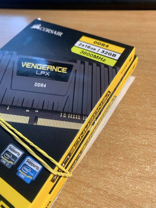 corsair vengeance lpx ddr4 - Купить электронику Львовская область