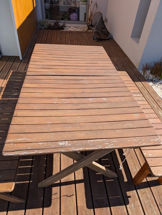 Mesa Exterior extensível com Bancos