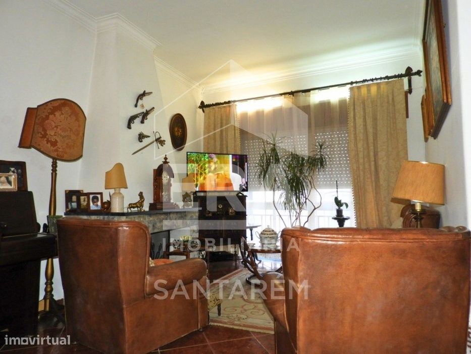 Moradia T5 no centro histórico de Santarém