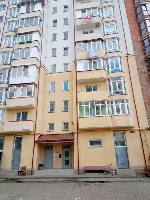 Нерухомість -підвальне приміщення