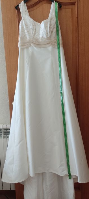 Vestido de Noiva elegante . Pronuptias