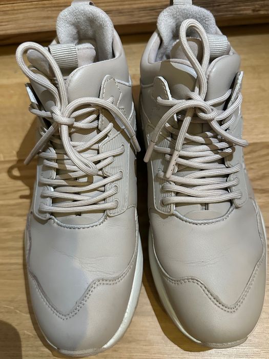 Черевики зимойві вологостійкі  Fila оригінал бежевий колір розмір 38