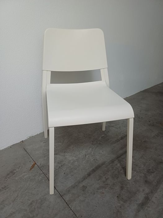 Cadeira Branca IKEA