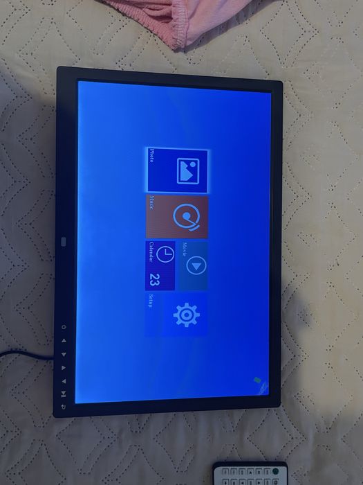Цифрова фоторамка 17 дюймів Fotoframe