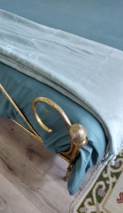 Cama de casal latão dourado envelhecido
