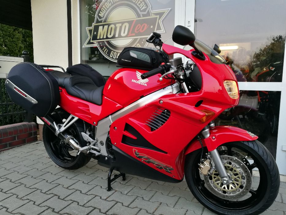 Honda VFR 750 RC 36 II     Model Kolekcjonerski !    IDEALNA !