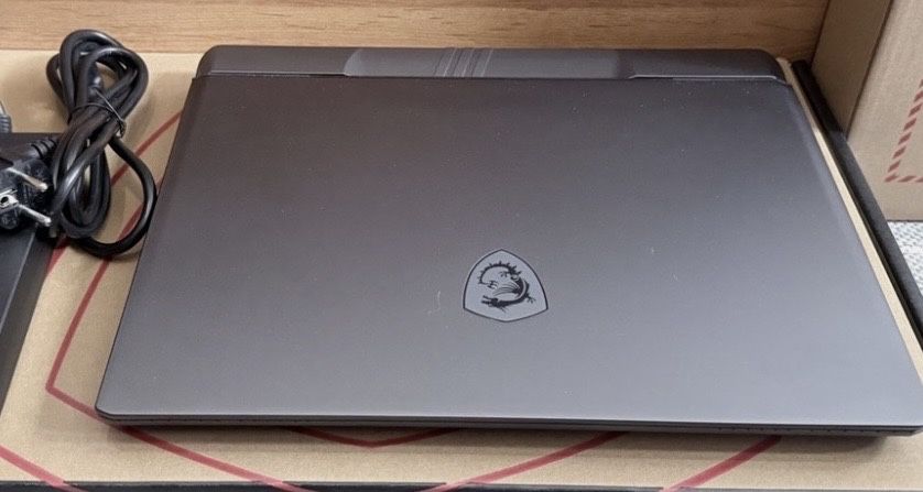 Laptop gamingowy MSI Vector 16 Ultra 7 HX 16 GB RAM DDR5 2TB M.2 RTX 5070 Ti