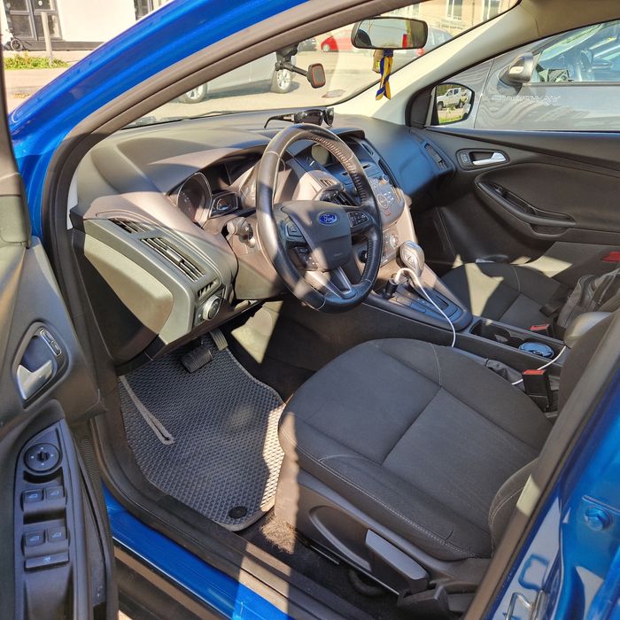 Автомат. 2,0 бензин.
