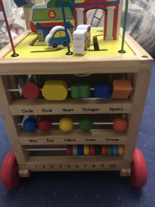 Каталка-бізіборд