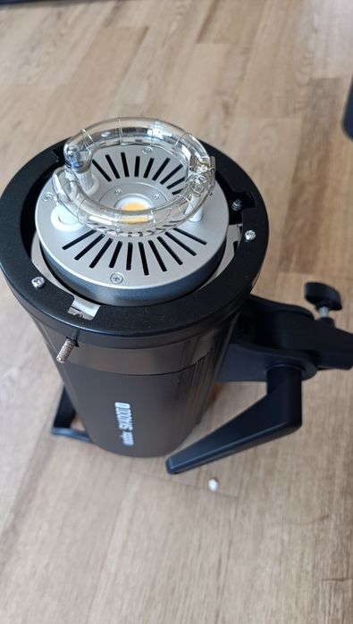 GODOX SK400II-V професійний спалах