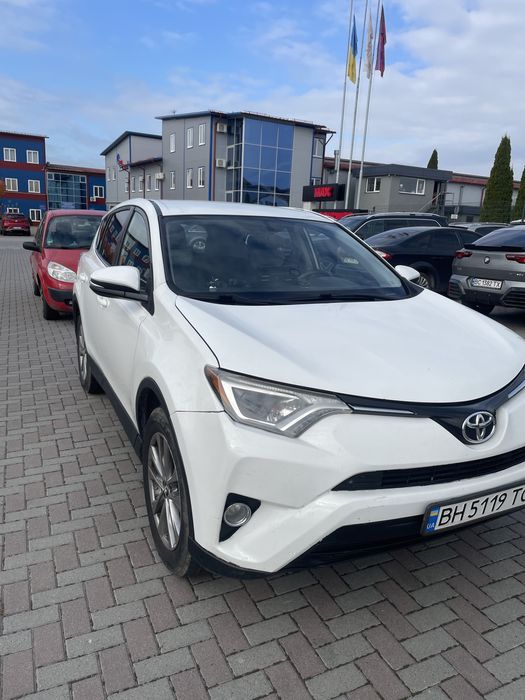 Продам машину гарний технічний стан без торгу