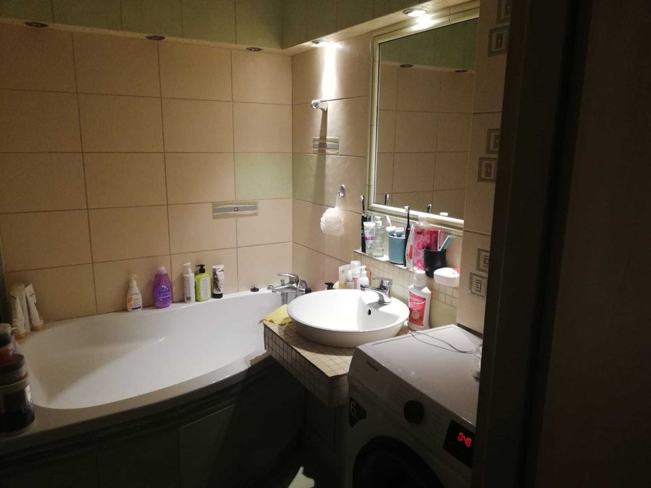 Wynajmę duży pokój [19m2] z balkonem - Wrocław Krzyki Gaj - od 1 listopada !!!