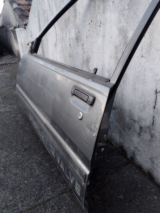 Toyota starlet  ano 90 porta frente Esq