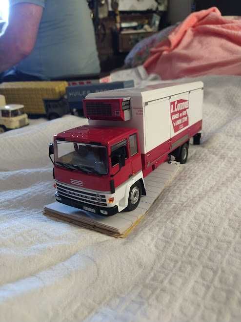 Camiões Colecionáveis Escala 1.43-     n.105