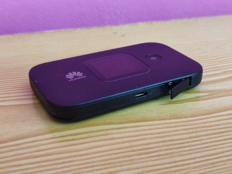 Huawei E5577Cs 4G Hotspot Router