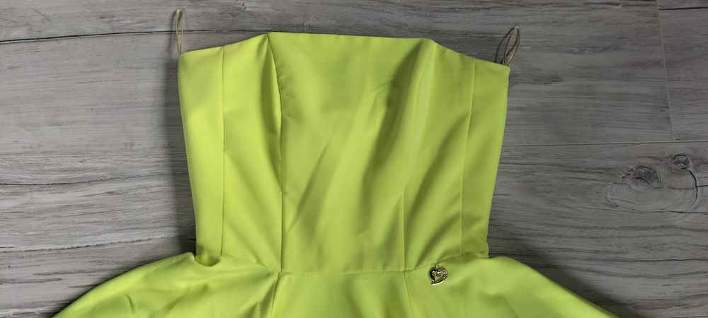 Sukienka rozkloszowana