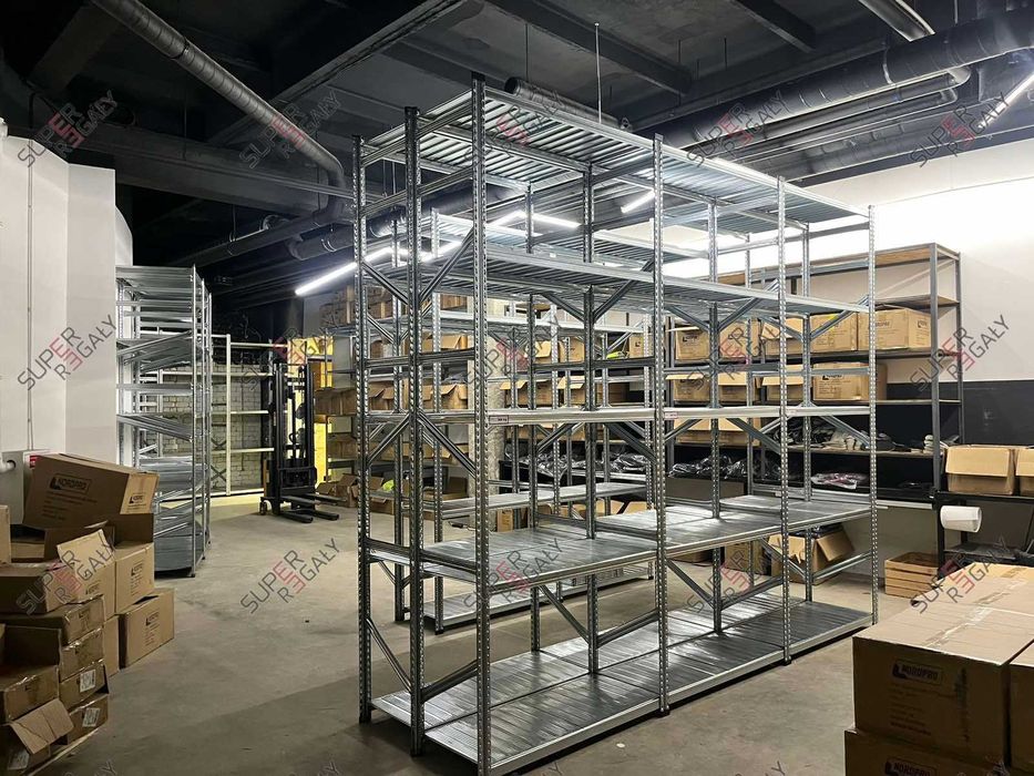 Regały – półki magazynowe