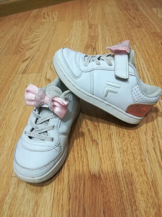 Продам Кросовки FILA