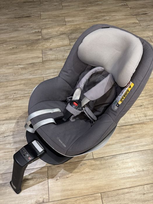 Fotelik samochodowy Pearl+ baza Maxi Cosi