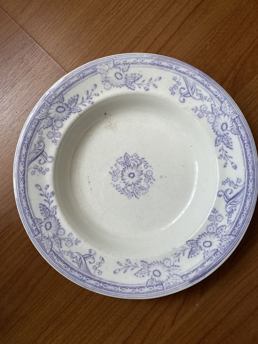 Fábrica de Louça Sacavém lilás