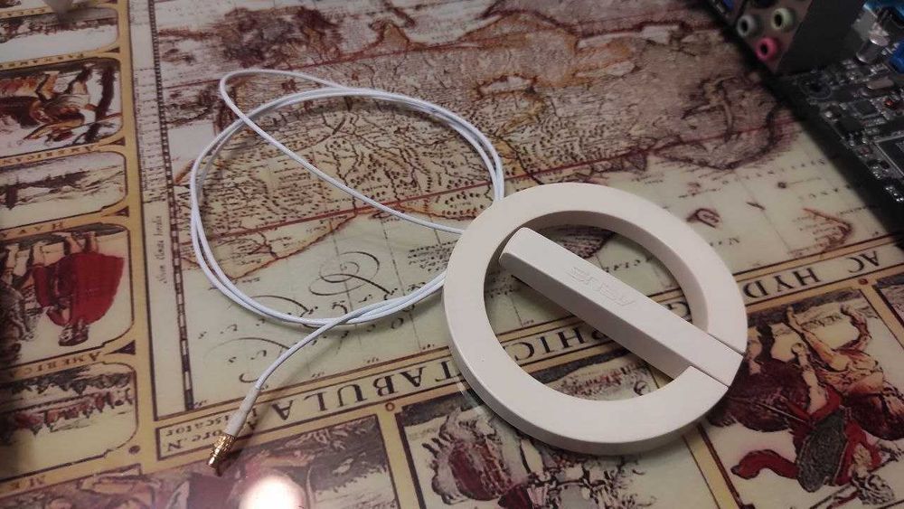 Asus P8Z77-V, DDR3 4gb, Wi-Fi GO Asus, кулер Intel (смотрите описание)