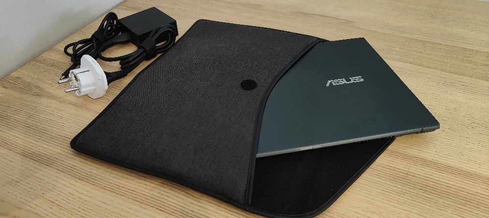 Asus Zenbook 14 UM425Q | Ryzen 9 5900HX | 16GB RAM | 1TB SSD | Compacto e Potente