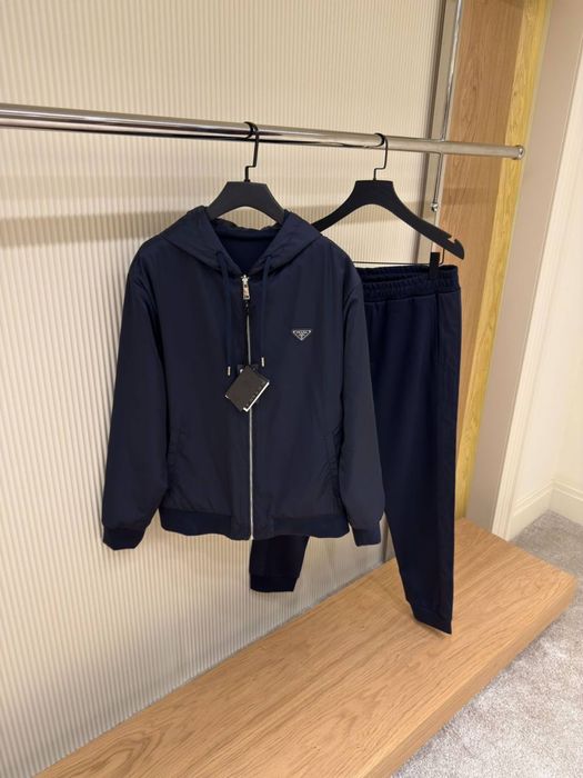Чоловічий спортивний костюм prada двусторонній