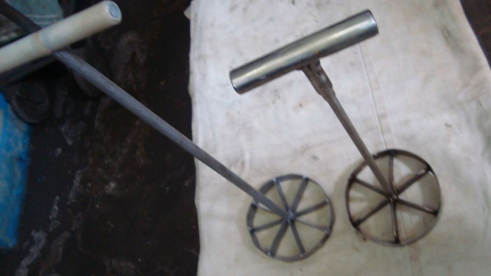 Esmagador  e  pá de  casulo, gancho  polvos  e  camaroeiros
