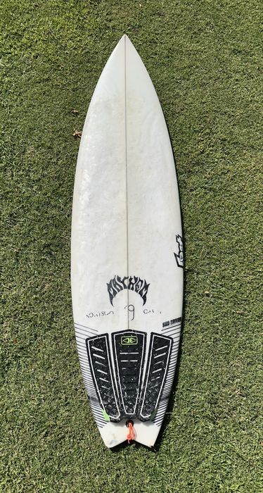 Prancha surf LOST vingada