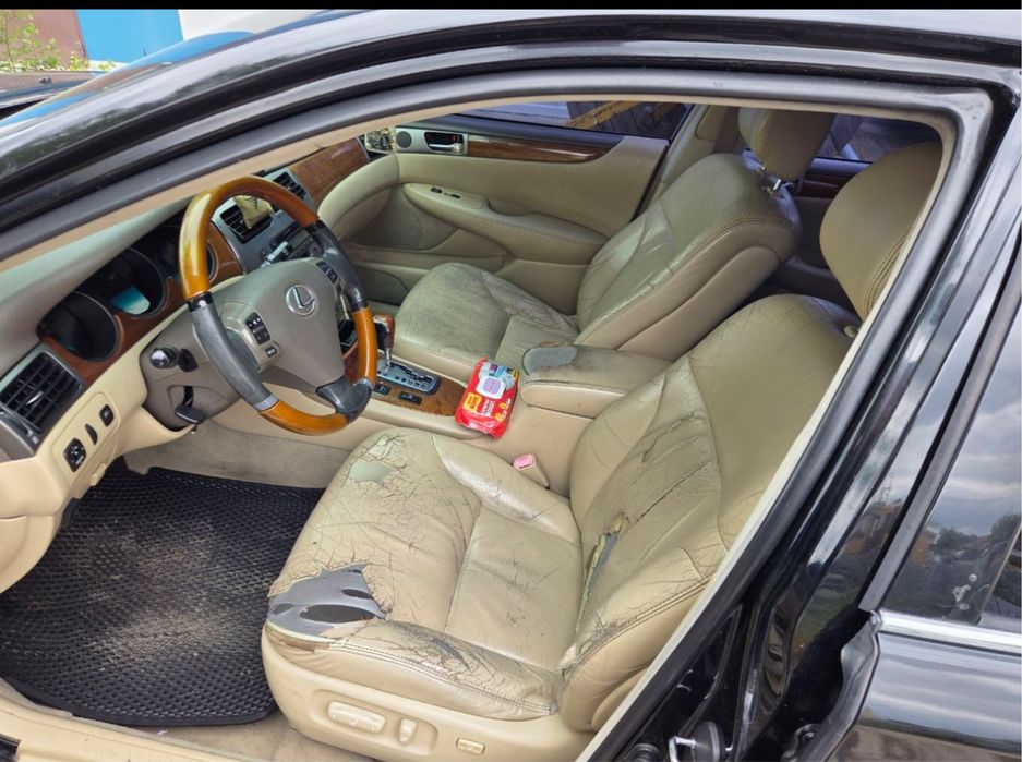 Продам Lexus E300 3.0