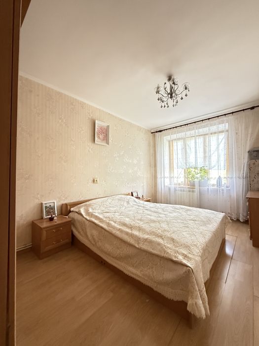 3 кімн.чешка в Хотині