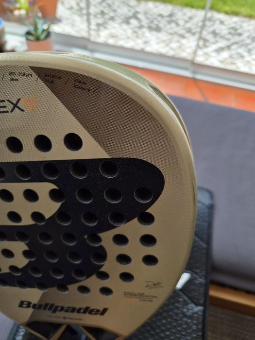 Bullpadel Vertex 04 W