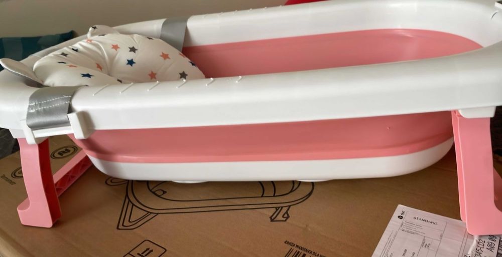 Wanienka dla Dziecka Składana
 Silikonowa Różowa
Termometr i Poduszka