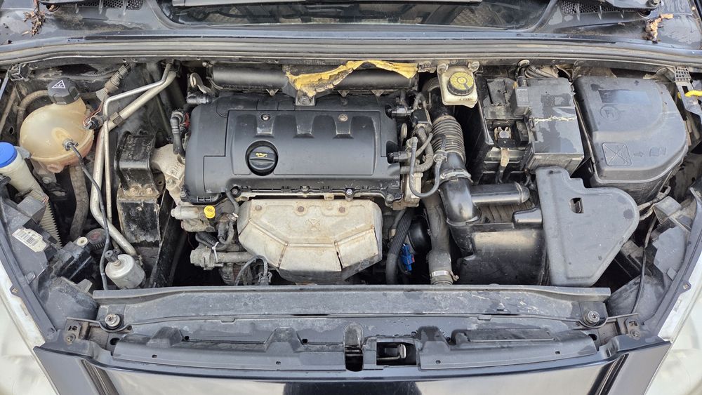 Пежо 308 хетчбек 1,6 автомат 2012