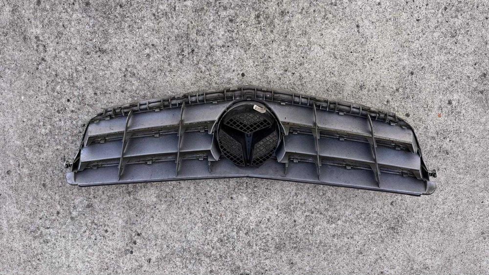 Material para Mercedes C220, W204, de 2014.