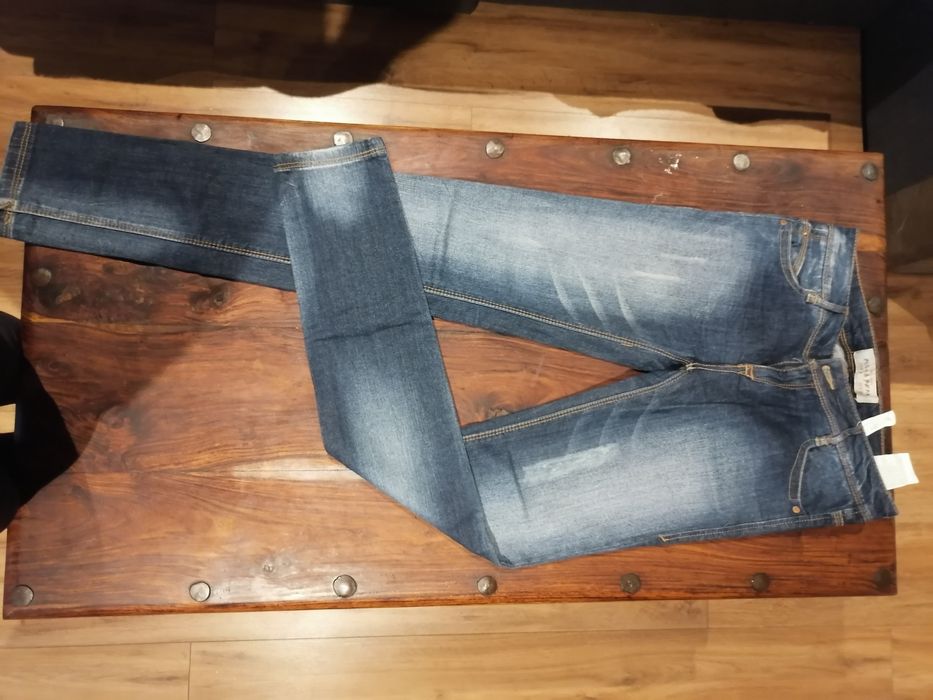 Bardzo długie jeansy Pull&Bear
