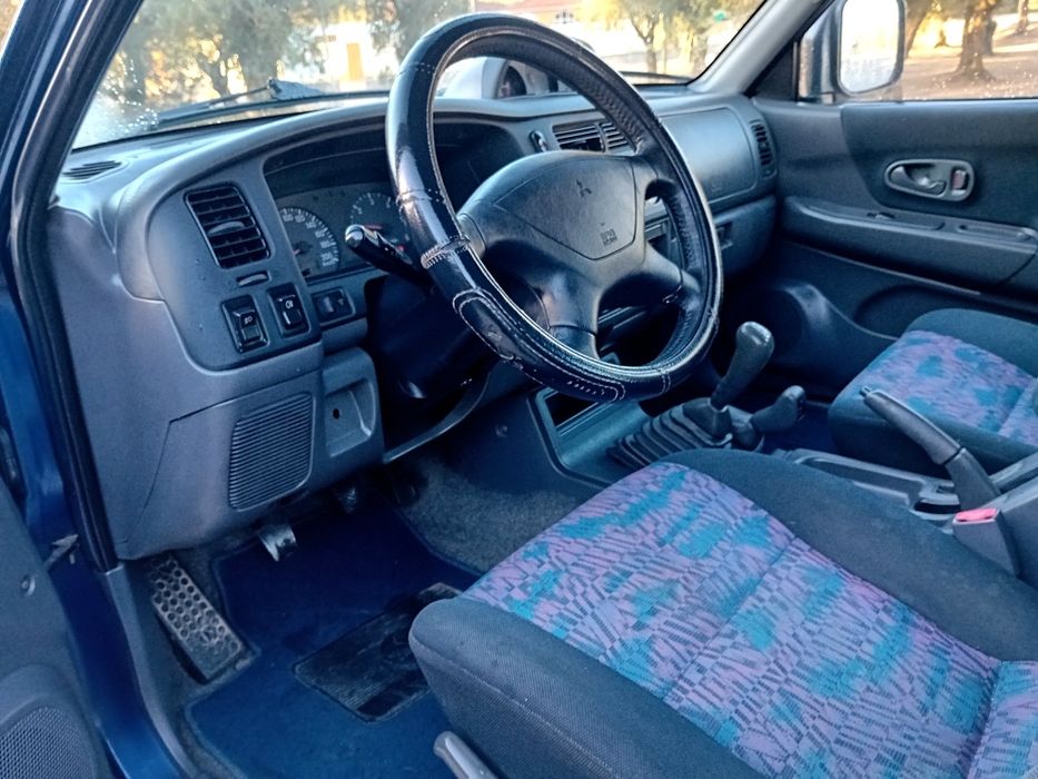 Mitsubishi pajero sport wagon